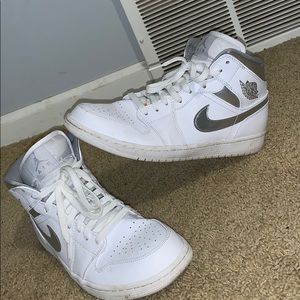 Jordan 1 “pure money”